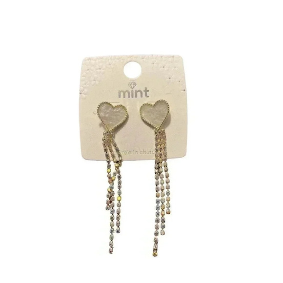 MINT HEART EARRINGS IN WHITE WITH SPARKLES DANGLES - Picture 1 of 2